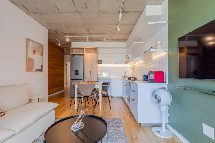 2 Bedroom Property for Sale in Sea Point Western Cape